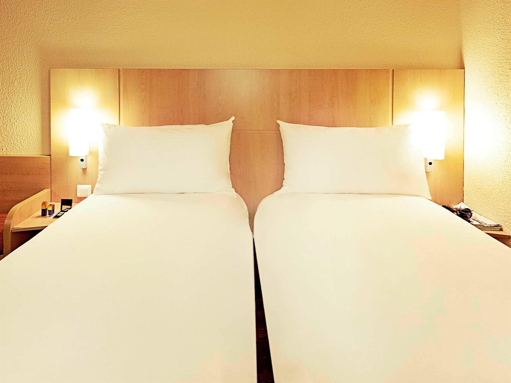 Ibis Paris Canal Saint Martin Экстерьер фото