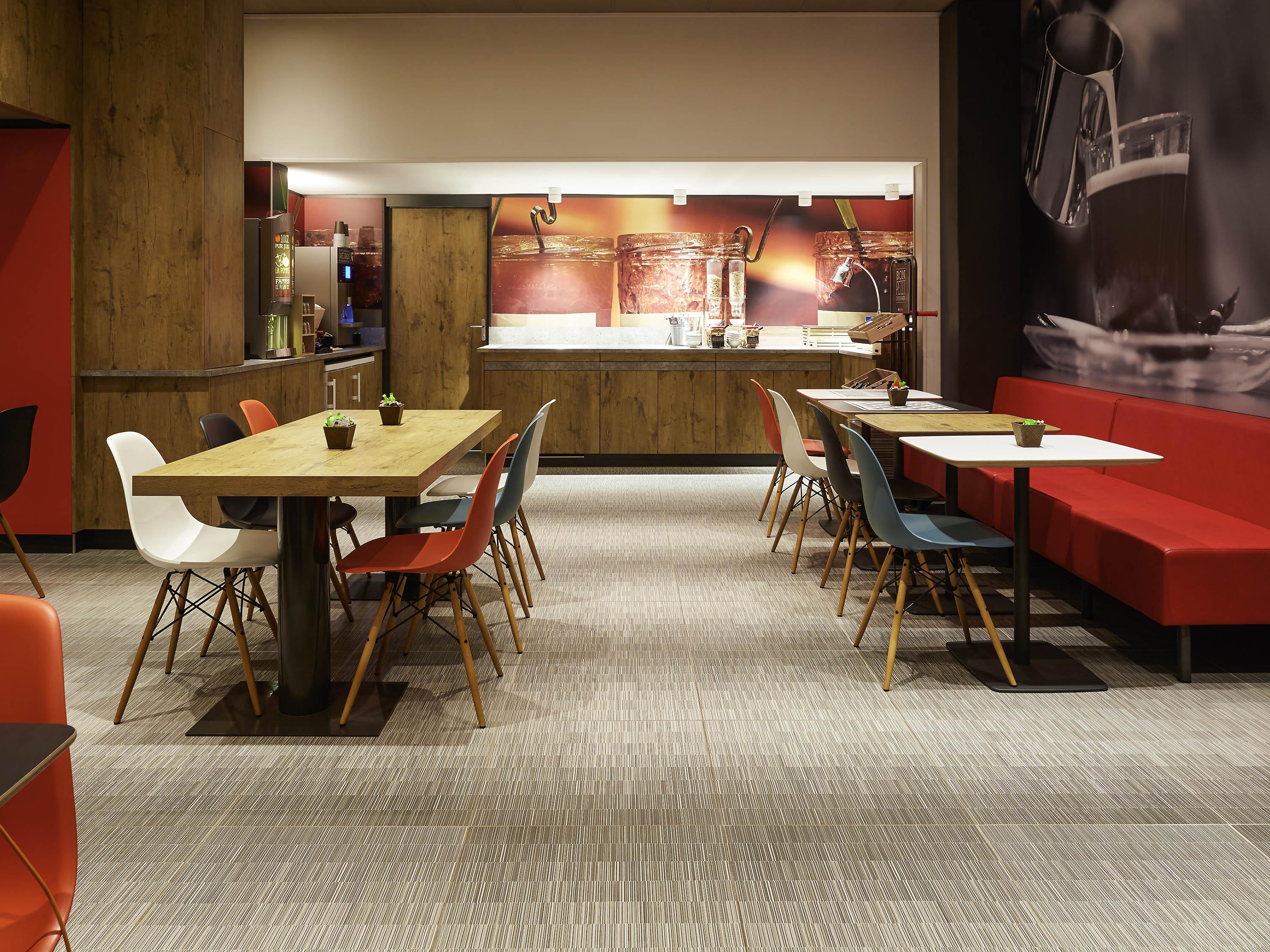 Ibis Paris Canal Saint Martin Экстерьер фото