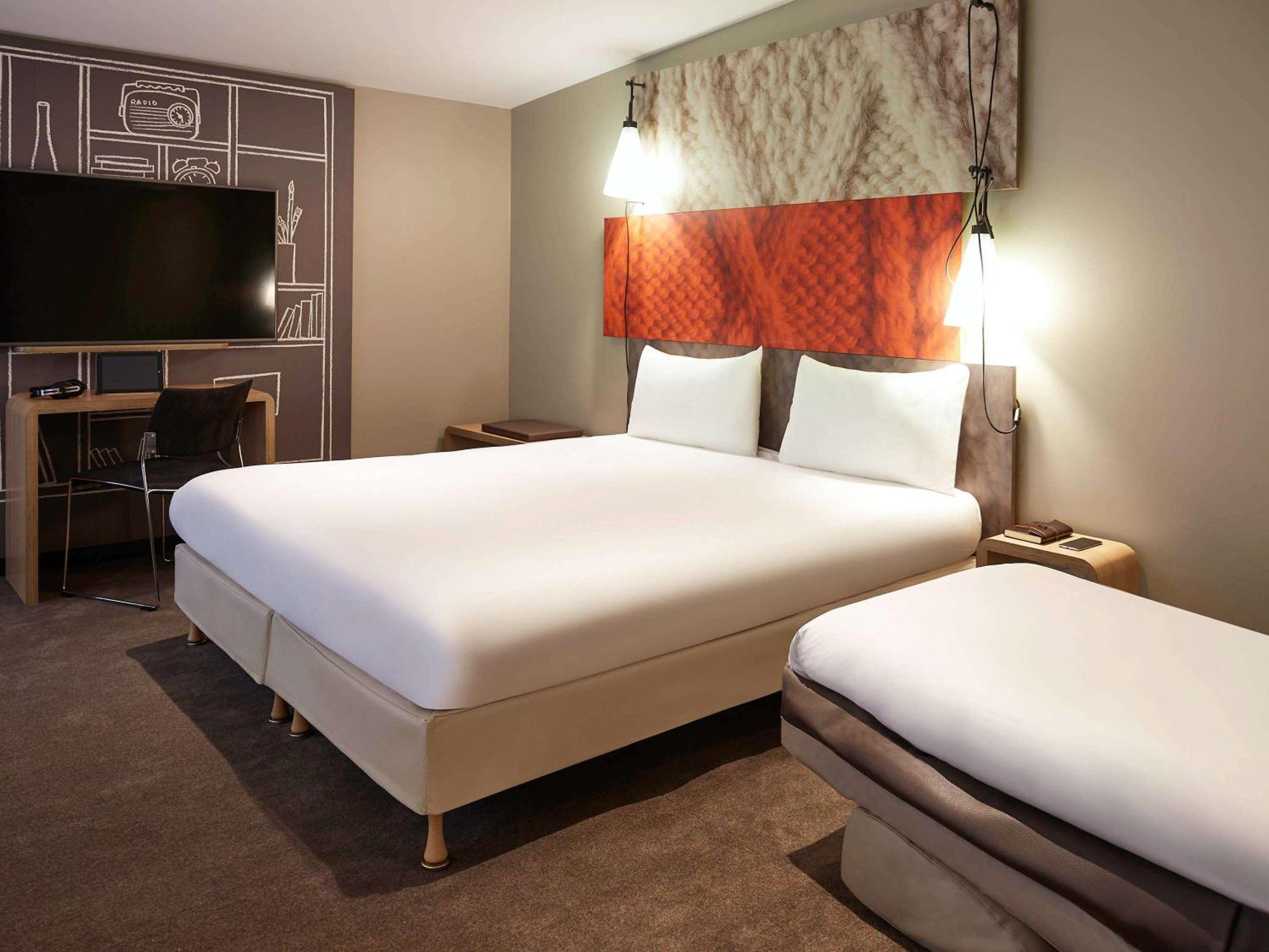 Ibis Paris Canal Saint Martin Экстерьер фото