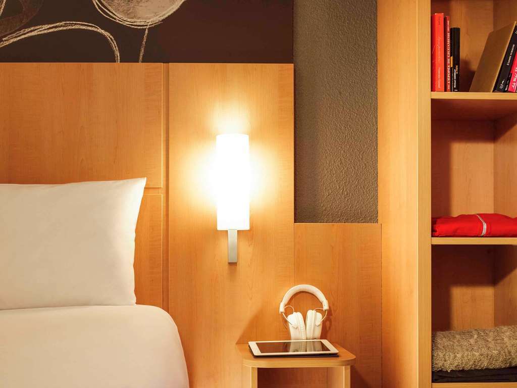 Ibis Paris Canal Saint Martin Экстерьер фото